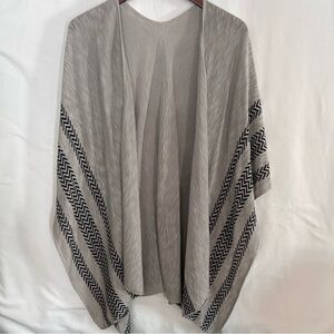 Gray Open Front Kimono Cardigan with Black Pattern One Size